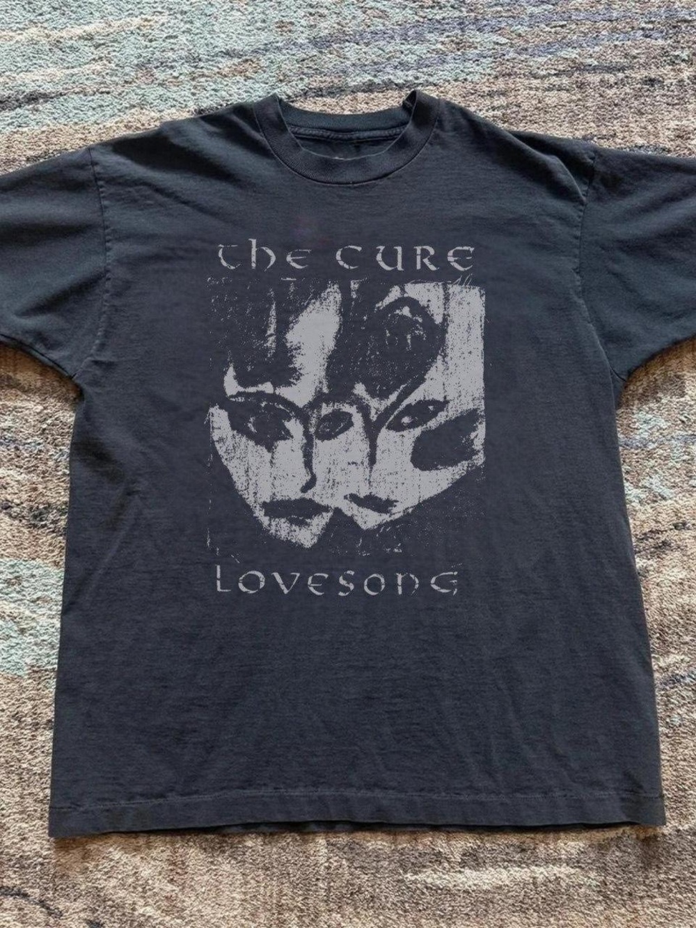 Gildan Black The Cure 'Lovesong' Graphic Tee